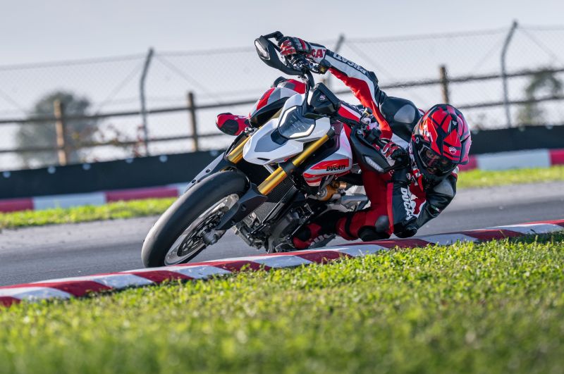 ducati-hypermotard